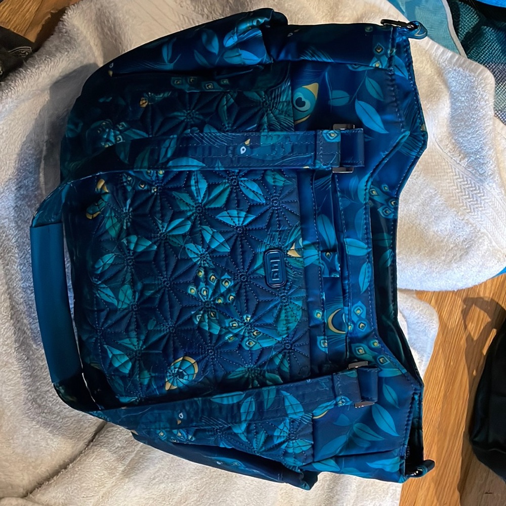 Lug new without tags Scuttle crossbody tote Emerald Peacock